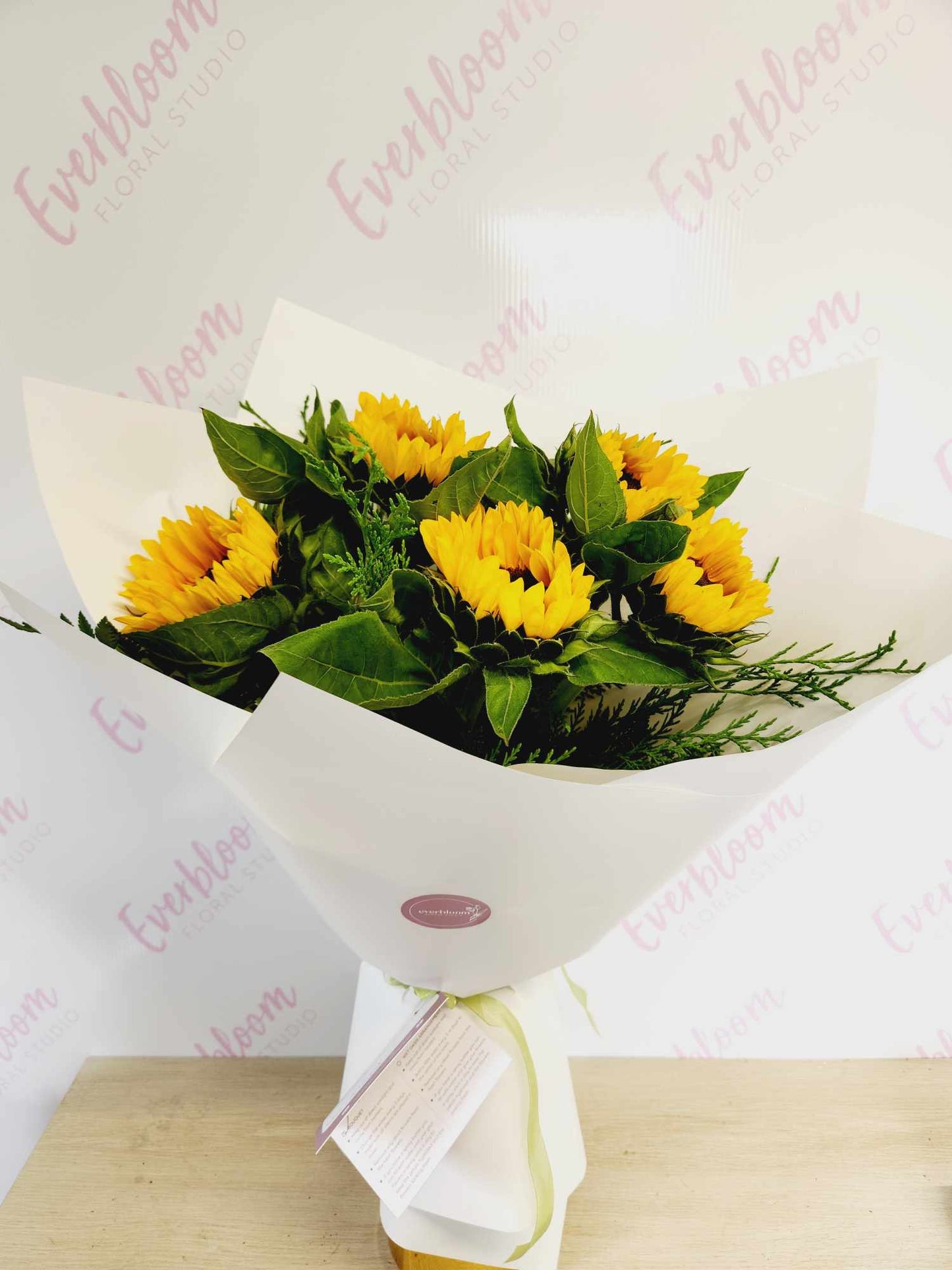 A happy bouquets of sunflowers, this bunch with bring happiness and a bit of sunshine to anyone's day. Send a bouquets of sunflowers today to that someone special in your life. Same day flower delivery from our everbloom floral studio in the sunny Mount Maunganui
