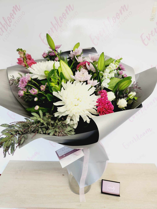 Fresh seasonal flower bouquets, made with fresh first grade flowers. Everbloom floral studio your local mount maunganui florist