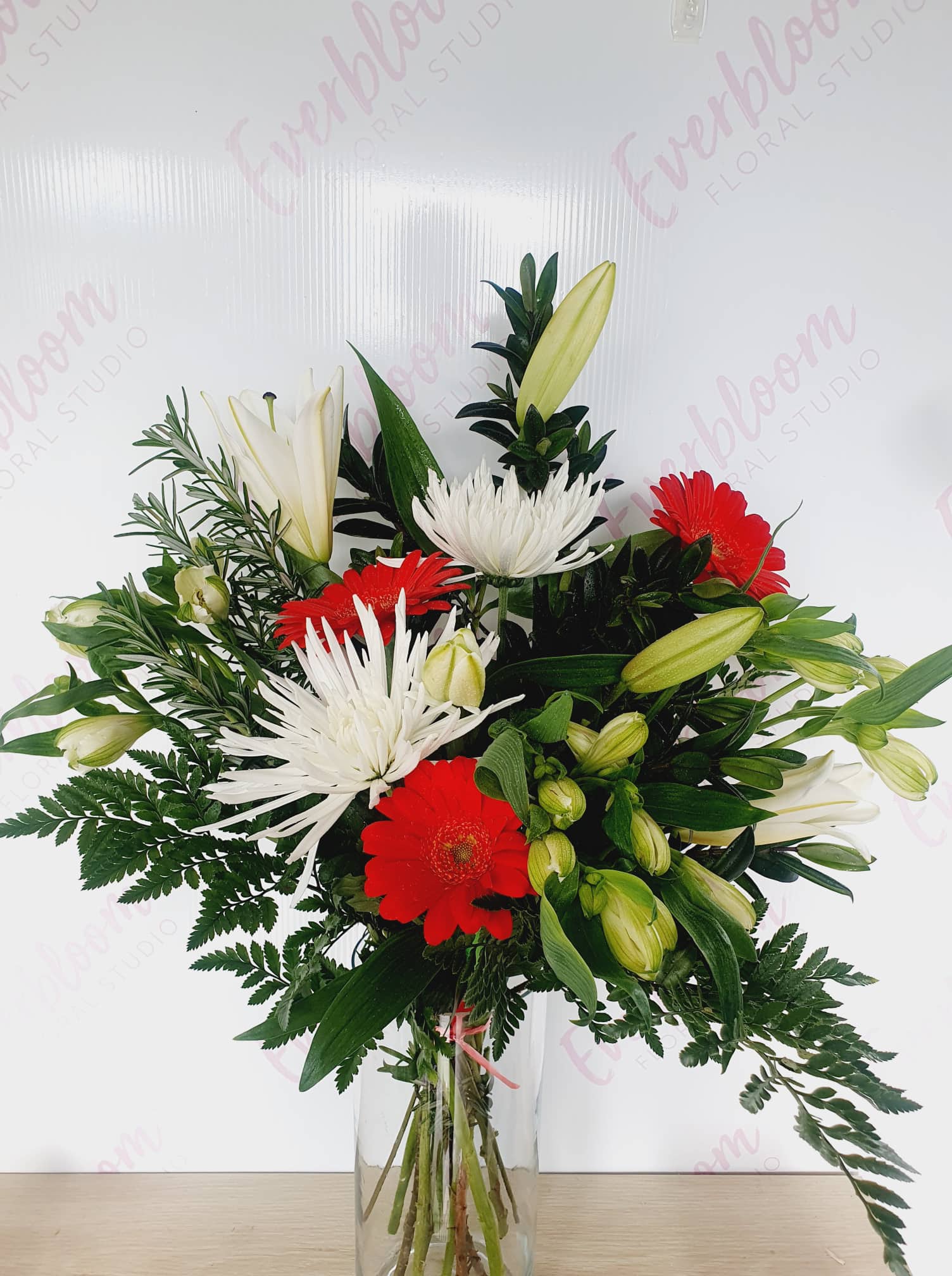 Fresh seasonal flower bouquets, made with fresh first grade flowers. Everbloom floral studio your local mount maunganui florist
