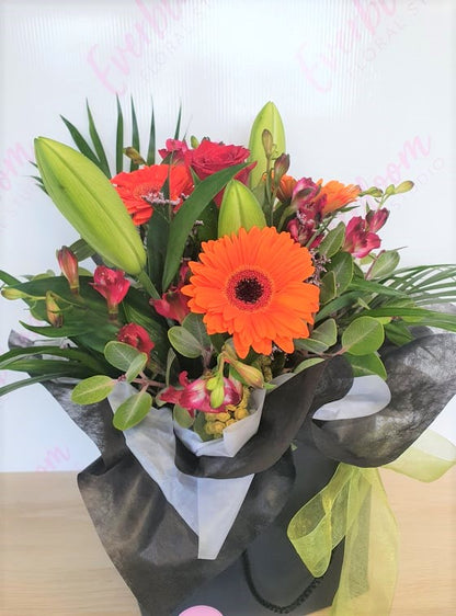 Floral Gift Bag - Everbloom Floral Studio