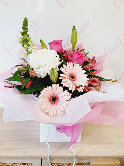 Floral Gift Bag made with fresh seasonal flowers - Everbloom Floral Studio. Papamoa Florist